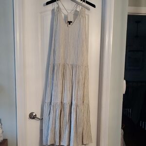 Banana Republic Cream Tiered Halter Maxi Dress
